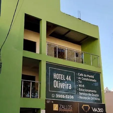 Hotel Oliveira 44-3